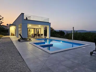 Villa für 6 Personen (120 m²) in Karojba 1/10