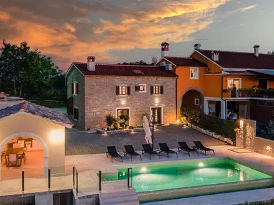 Villa für 6 Personen (148 m²) in Kašćerga 10/10
