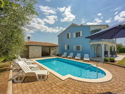 Villa für 8 Personen (121 m²) in Kaštel 2/10