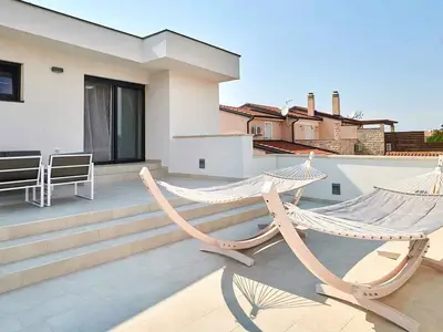 Villa für 8 Personen (340 m²) in Kaštel 2/10