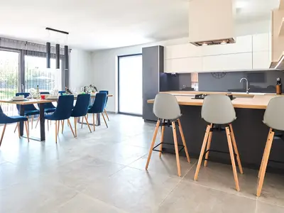 Villa für 8 Personen (340 m²) in Kaštel 9/10