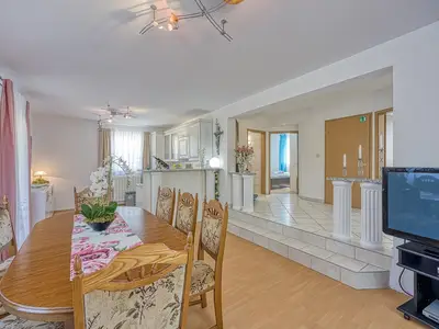 Villa für 8 Personen (121 m²) in Kaštel 8/10