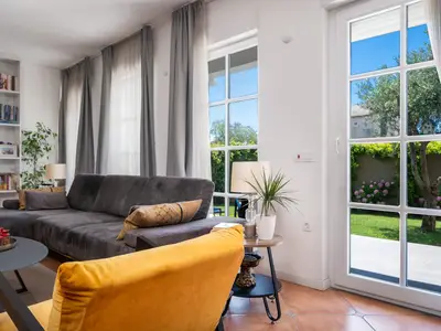 Villa für 6 Personen (300 m²) in Kastel Luksic 7/10