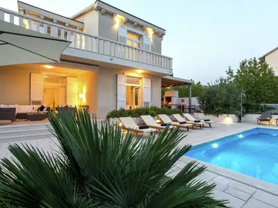 ExteriorSummer