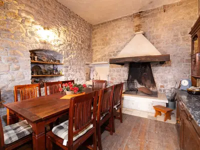 DiningRoom