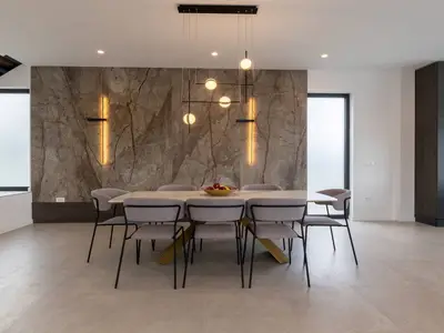 DiningRoom