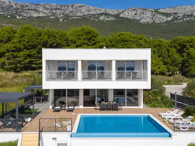 Villa Casa Bella mit Meerblick, 1,4 km vom Strand entfernt