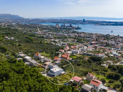 Markierte Position der Villa Casa Bella in Kaštel Sućurac