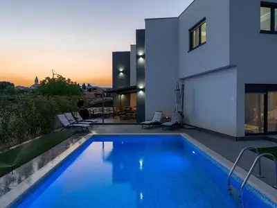 Villa für 8 Personen (161 m²) in Kaštelir 2/10