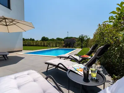 Villa für 8 Personen (161 m²) in Kaštelir 4/10