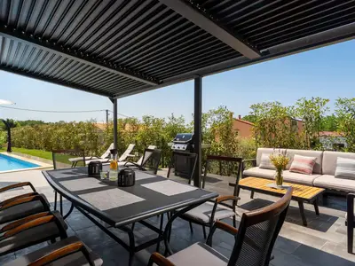 Villa für 8 Personen (161 m²) in Kaštelir 5/10