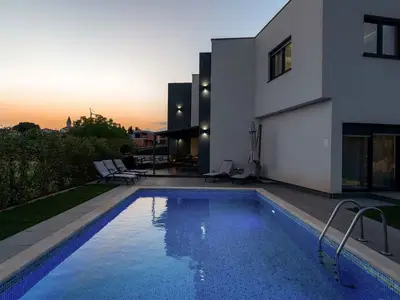 Villa für 8 Personen (161 m²) in Kaštelir 9/10