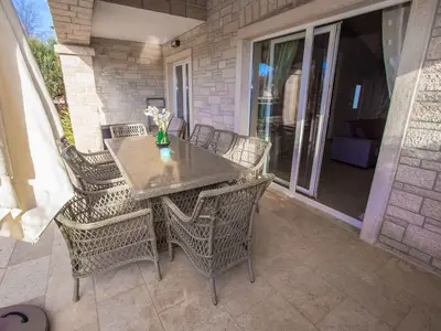 Villa für 8 Personen (157 m²) in Kaštelir 9/10