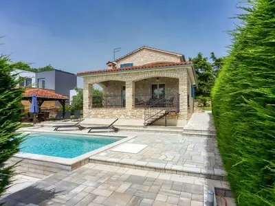 Villa für 8 Personen (142 m²) in Kaštelir 2/10