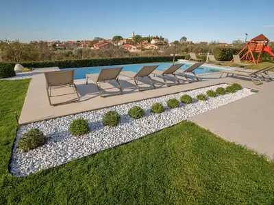 Villa für 10 Personen (380 m²) in Kaštelir 4/10