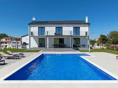 Villa für 10 Personen (320 m²) in Kavran 10/10