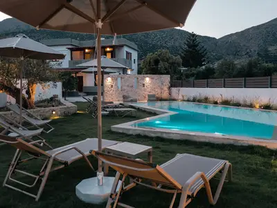 PoolOfHouse