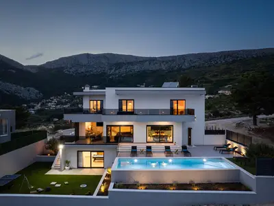 Night view of Villa Fortress