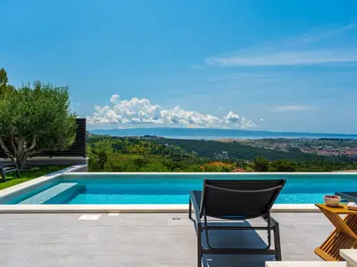 a private pool with amazing  view