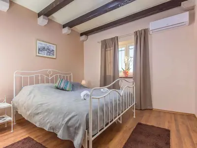Villa für 8 Personen (280 m²) in Ključ 10/10