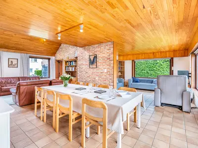 DiningRoom
