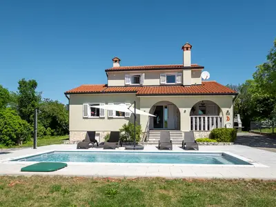 Villa für 5 Personen (160 m²) in Koromacno 1/10