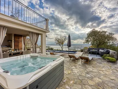 Villa für 6 Personen (66 m²) in Kraljevica 2/10