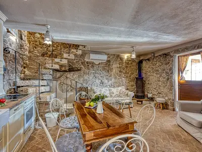 Villa für 6 Personen (66 m²) in Kraljevica 9/10