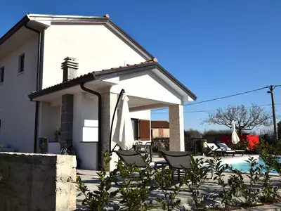 Villa für 6 Personen (160 m²) in Kras 10/10