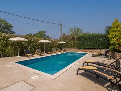 Villa für 12 Personen (220 m²) in Kremenići 3/10