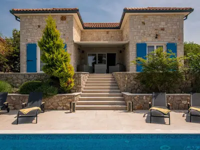 Villa für 12 Personen (220 m²) in Kremenići 5/10