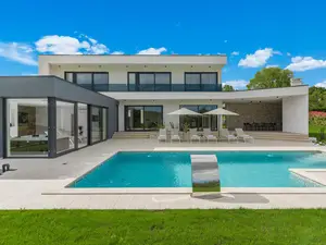 Villa für 8 Personen (280 m²) in Kringa