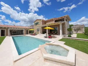 Villa für 8 Personen (282 m²) in Kringa