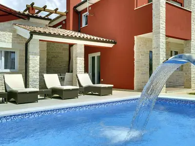 Villa für 8 Personen (230 m²) in Krnica 8/10