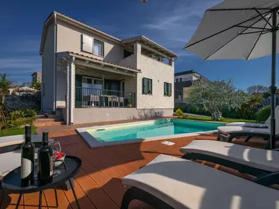 Villa für 8 Personen (120 m²) in Krnica 1/10