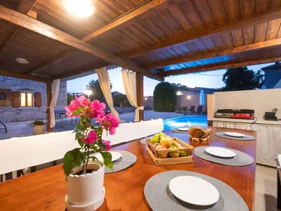 Villa für 8 Personen (120 m²) in Krnica 3/10