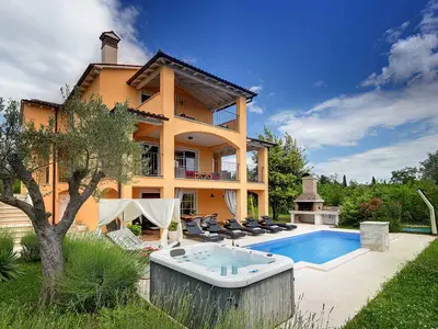 Villa für 10 Personen (317 m²) in Krnica 1/10