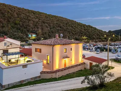 Villa für 7 Personen (130 m²) in Krnica 4/10