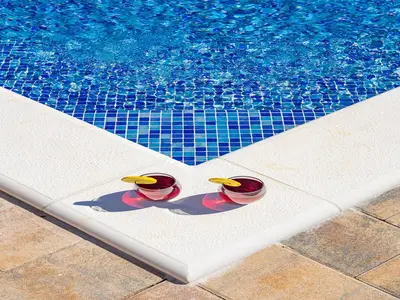 PoolOfHouse