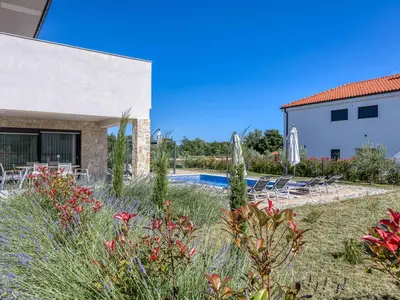 Villa für 8 Personen (200 m²) in Krnica 7/10