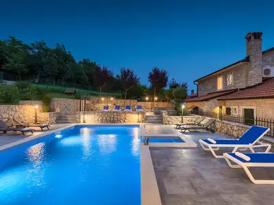Villa für 10 Personen (200 m²) in Kršan 1/10