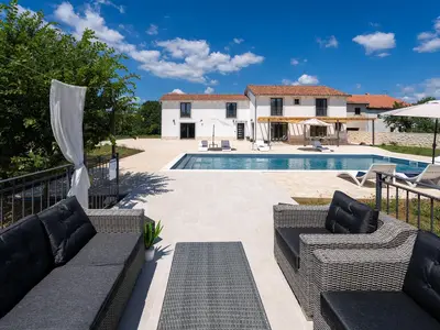 Villa für 8 Personen (300 m²) in Kršan 5/10