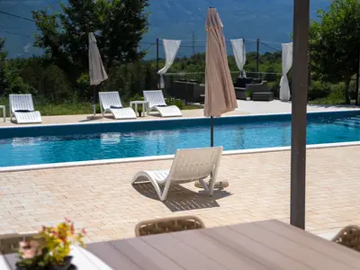 Villa für 8 Personen (300 m²) in Kršan 10/10