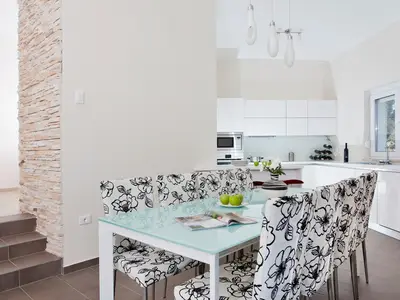 Villa für 8 Personen (183 m²) in Kršan 7/10