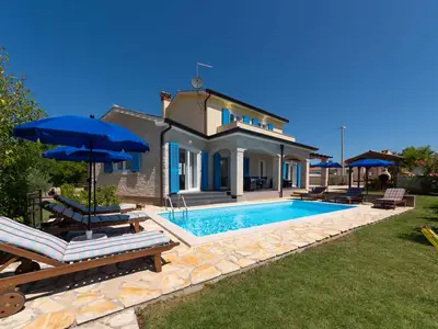 Villa für 6 Personen (180 m²) in Poreč 1/10
