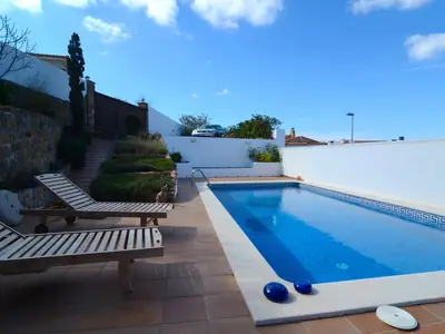 PoolOfHouse