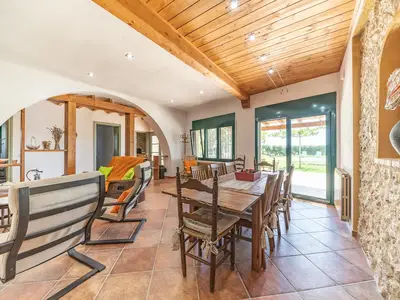 DiningRoom