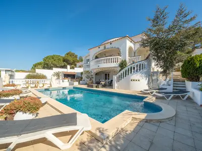PoolOfHouse