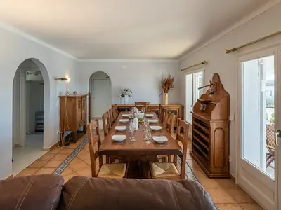 DiningRoom