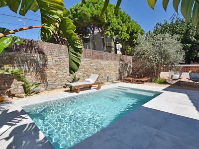 PoolOfHouse